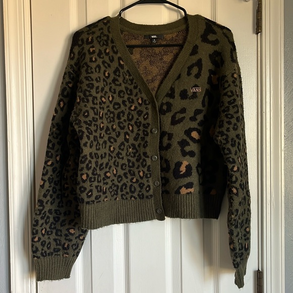 Vans Sweaters - Vans Cheetah Print Oversized Sweater